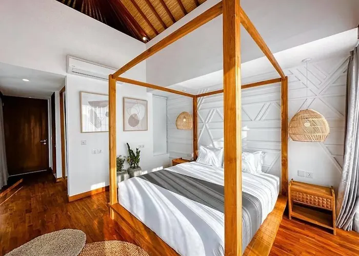Villa Nakula - Luxury 3 Level Only 5mins To