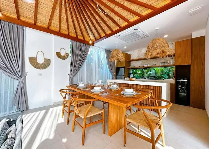 Villa Nakula - Luxury 3 Level Only 5mins To *